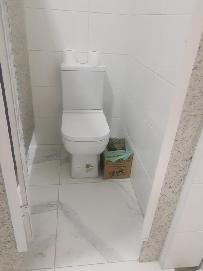 גווארולוס Pousada Internacional Eas Airport 10Min מראה חיצוני תמונה